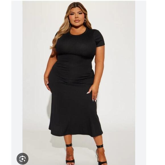 Fashion Nova Madison Ribbed Midi Dress NEW 3X Short Sleeve Crew Neck Minimalist - Picture 1 of 6